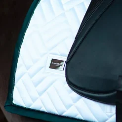 Equestrian Stockholm - Tapis de dressage Dramatic Monday Modern blanc