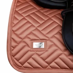 Equestrian Stockholm - Tapis de selle Modern Coral