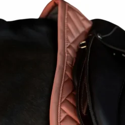 Equestrian Stockholm - Tapis de selle Modern Coral