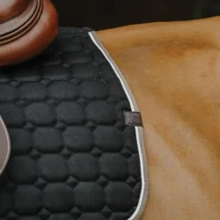 Equithème - Tapis de selle Orion noir