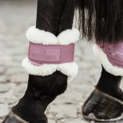 Kentucky Horsewear - Protège-boulets jeunes chevaux mouton vegan vieux rose