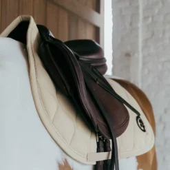 Kentucky Horsewear - Tapis de selle Wave jumping 3D logo beige