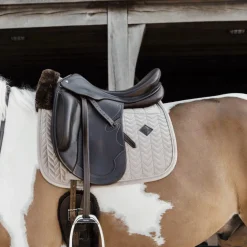 Kentucky Horsewear - Tapis de dressage Skin Friendly Velvet beige