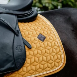 Kentucky Horsewear - Tapis de dressage Velvet Moutarde
