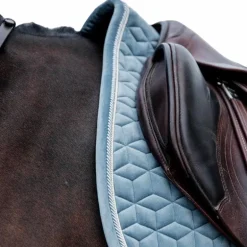 Kentucky Horsewear - Tapis de selle Velvet Jumping Bleu Ciel