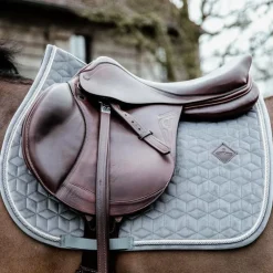 Kentucky Horsewear - Tapis de selle Basic Velvet jumping gris