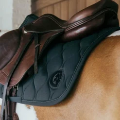Kentucky Horsewear - Tapis de selle Wave jumping 3D logo vert