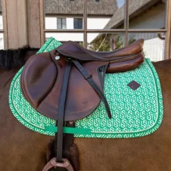 Kentucky Horsewear - Tapis de selle Velvet Printing maze cipher vert/ blanc