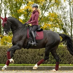 LeMieux - Tapis de dressage Crystal Suede bordeaux